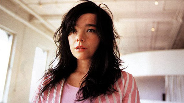 Björk: Tacize uğradım!